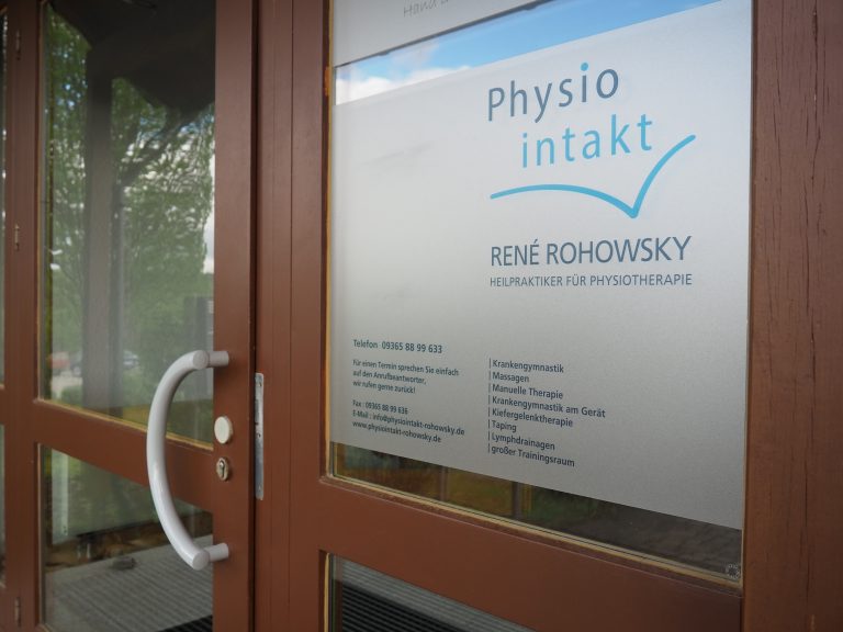 Eingangstüre der Praxis